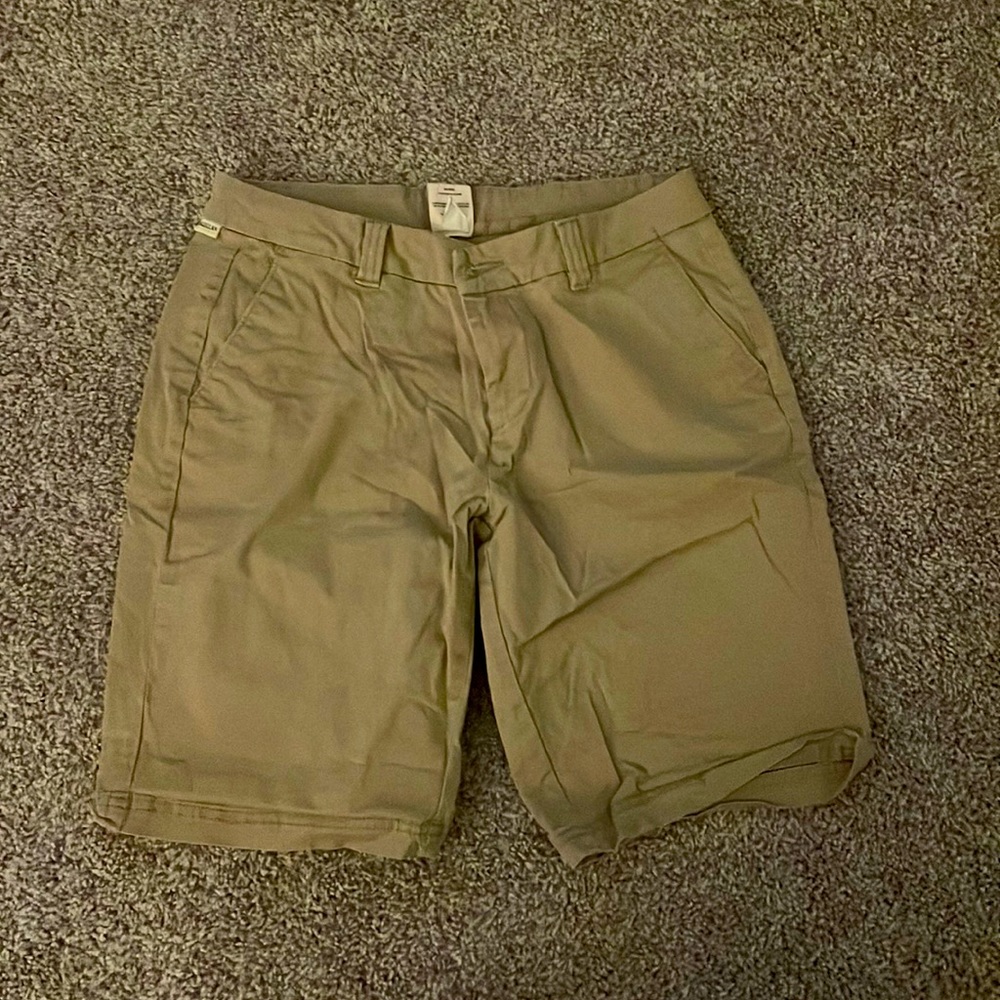 Magellan khaki shorts in great condition.